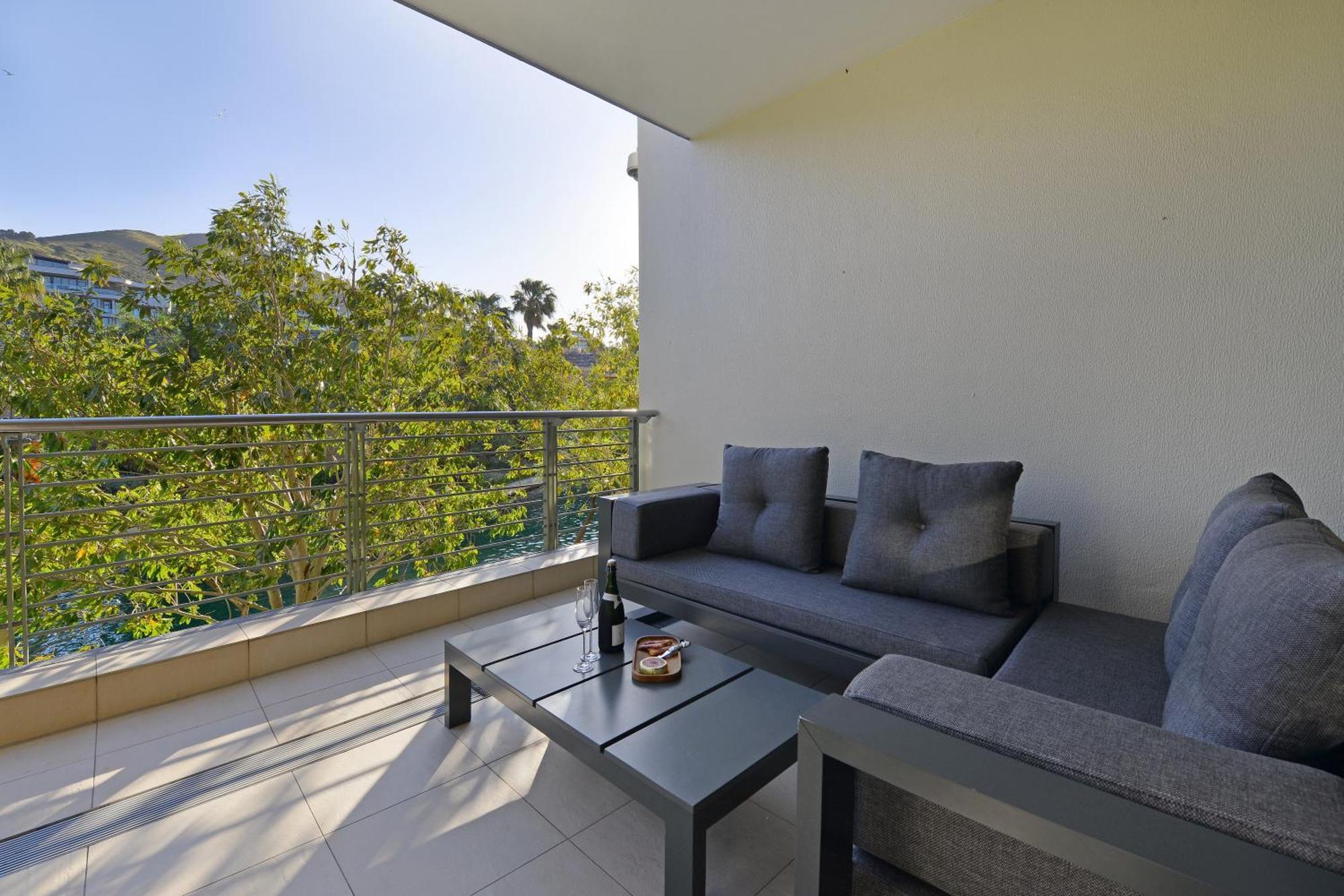 Marina 107 Apartment Cape Town Exterior photo